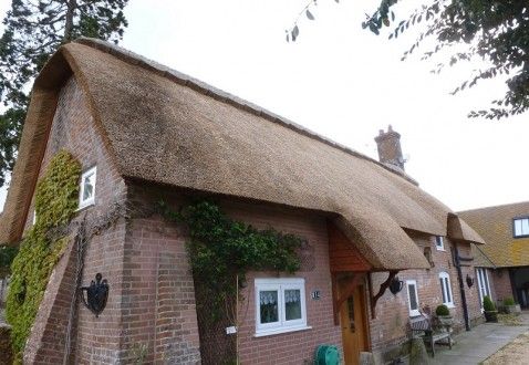 Traditional Thatch Roofing In Dorset